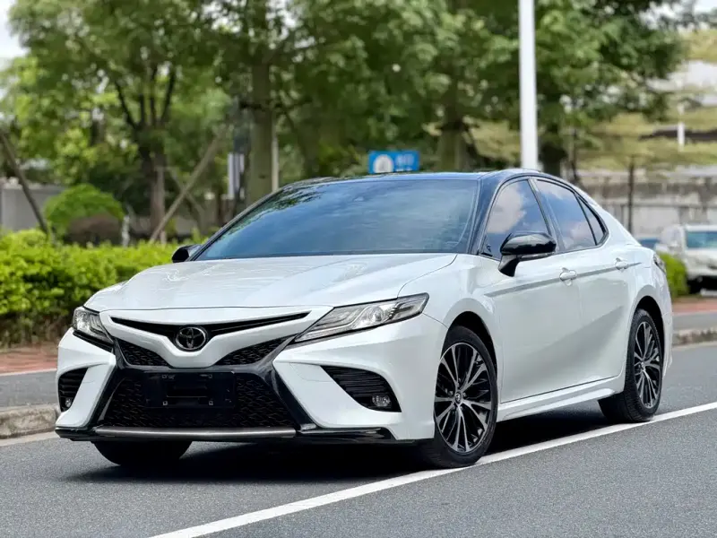 Toyota Camry, 2018