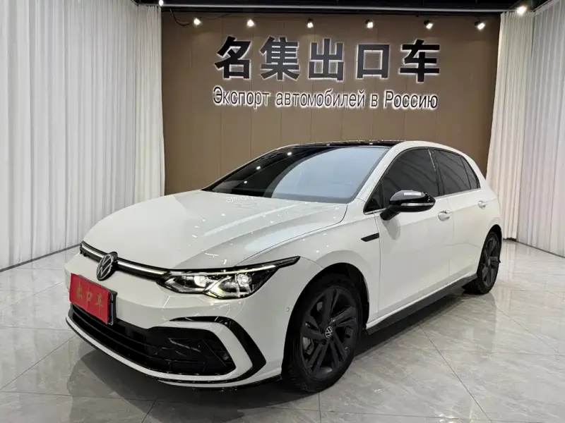 Volkswagen Golf, 2023