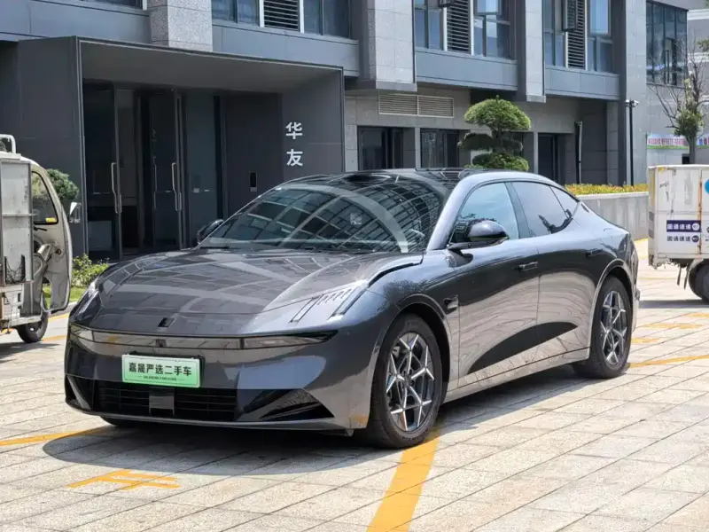 Lynk & Co 10, 2025