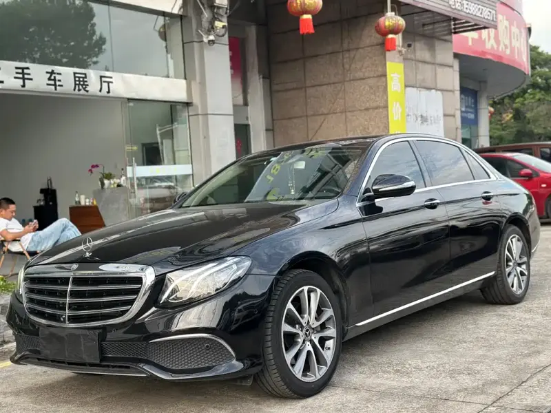 Mercedes-Benz E-Class, 2020 — фото 1