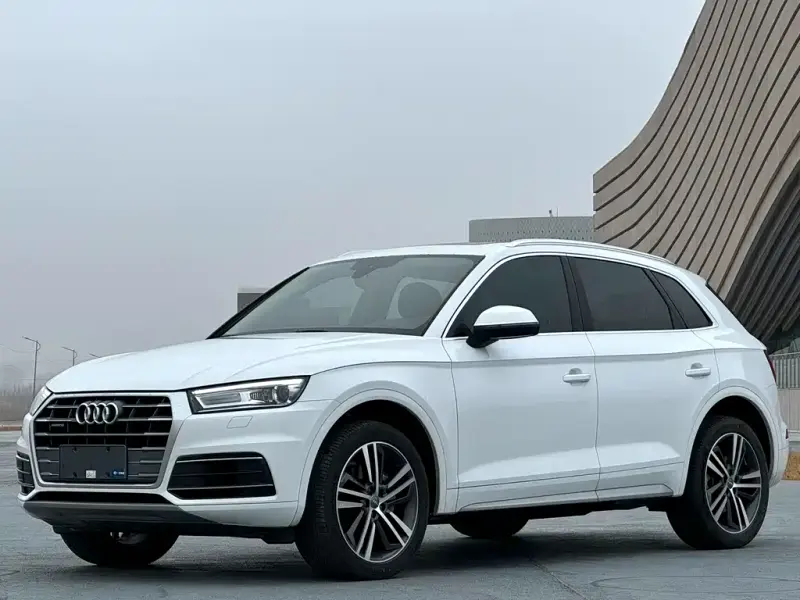 Audi Q5L, 2021