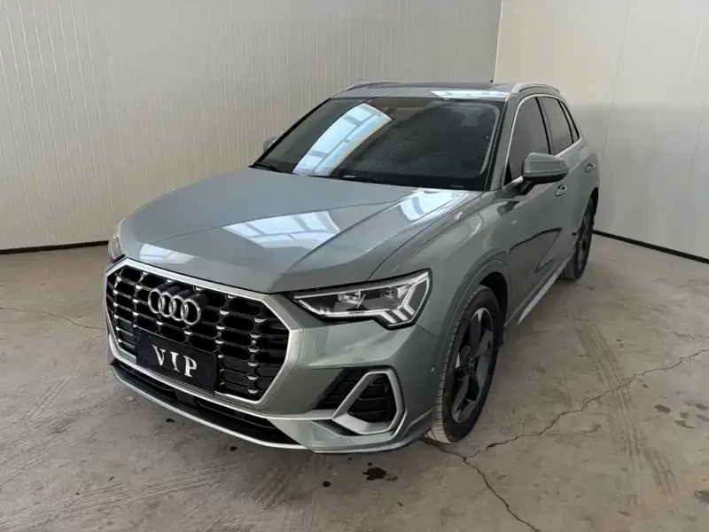 Audi Q3, 2022 — фото 1