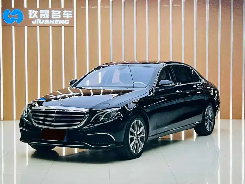 Mercedes-Benz E-Class, 2020 — фото 1