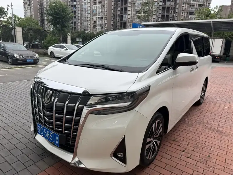 Toyota Alphard, 2018