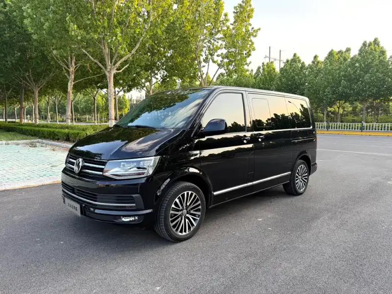Volkswagen Multivan, 2020 — фото 1