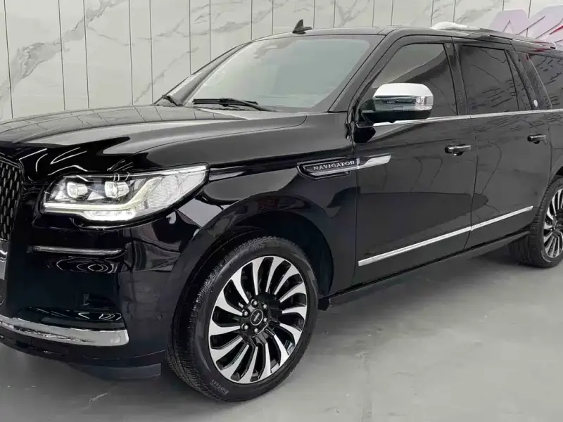 Lincoln Navigator, 2023