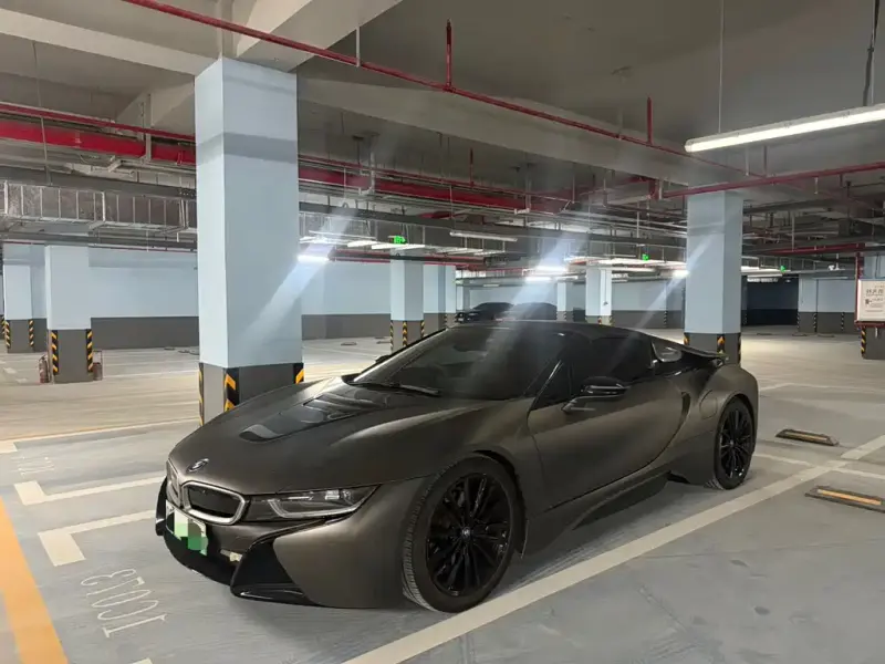 BMW i8, 2020