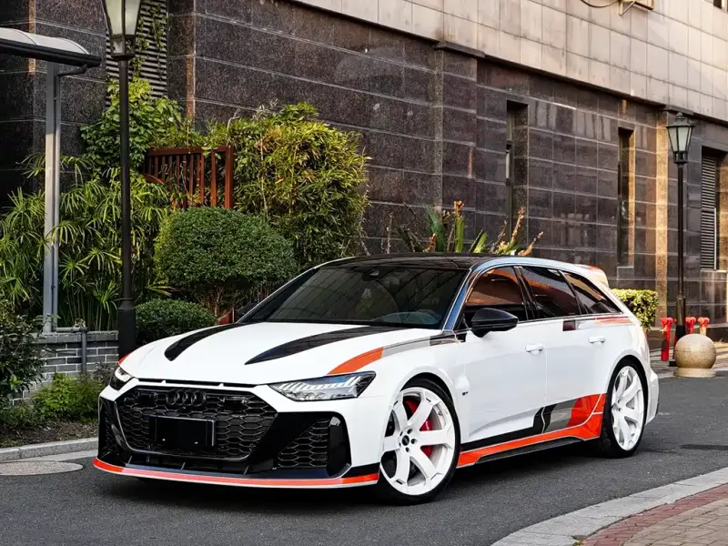 Audi RS 6, 2025
