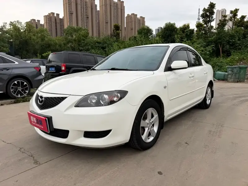 Mazda 3, 2010
