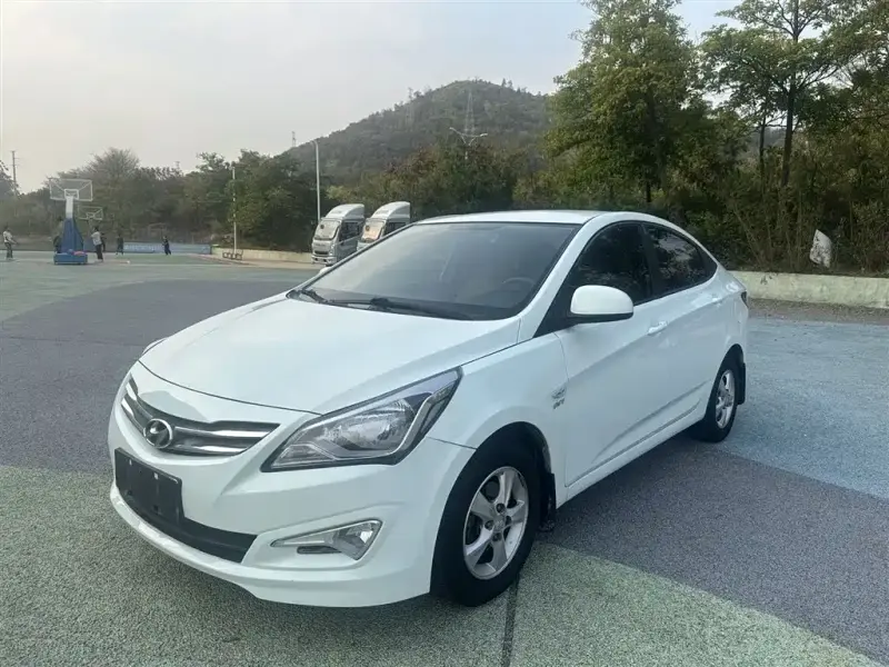 Hyundai Verna, 2016