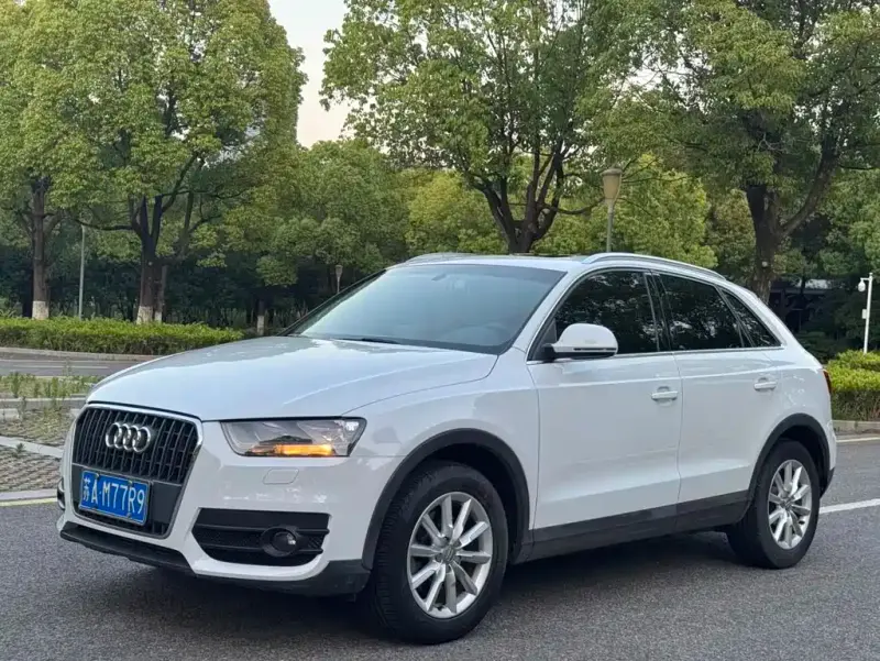 Audi Q3, 2015