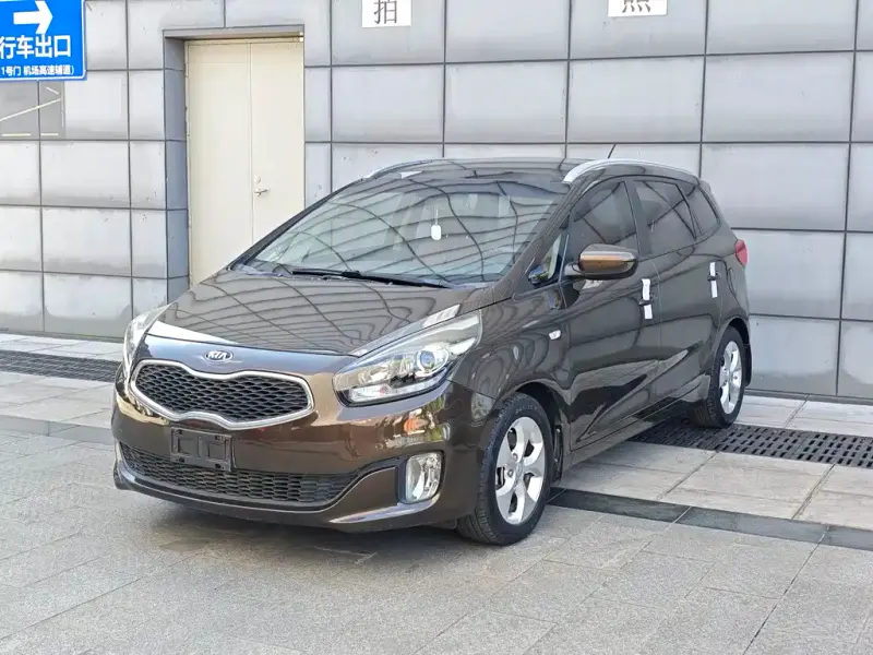 Kia Carens, 2015