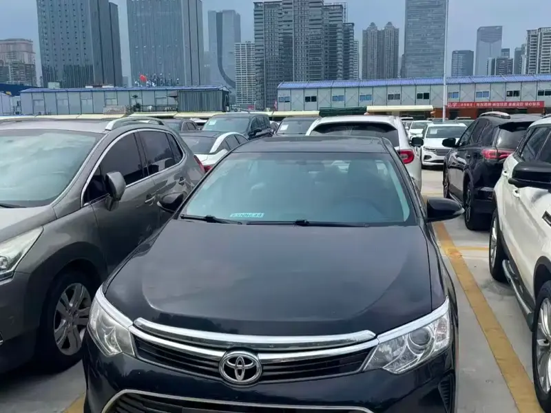 Toyota Camry, 2015