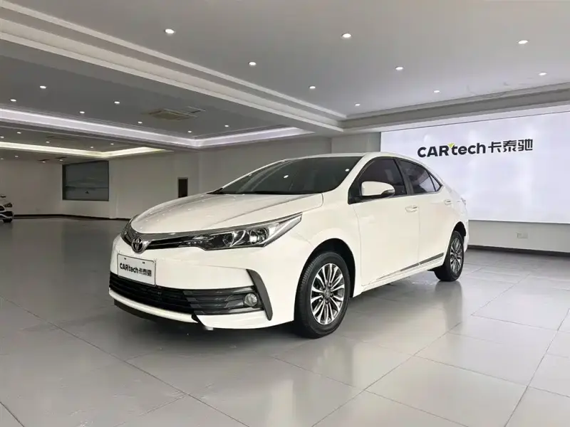 Toyota Corolla, 2019 — фото 1