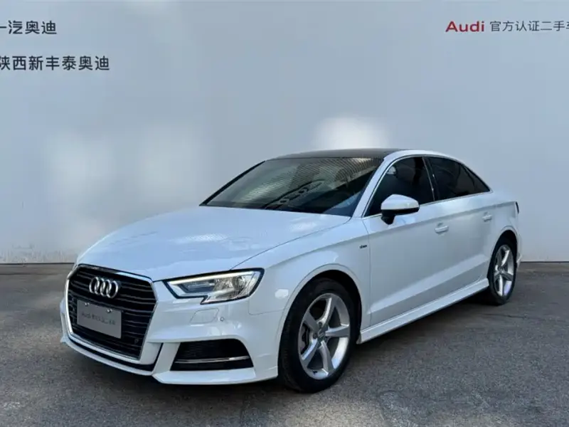 Audi A3, 2018 — фото 1