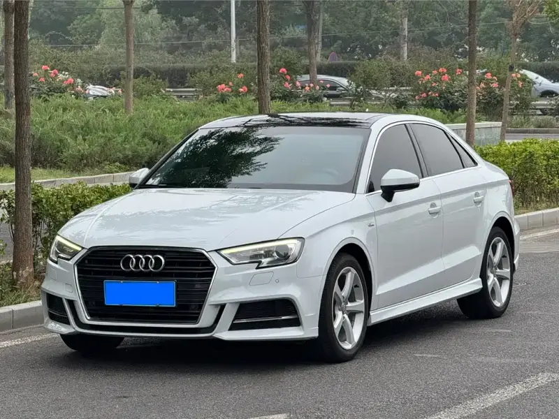 Audi A3, 2018 — фото 1