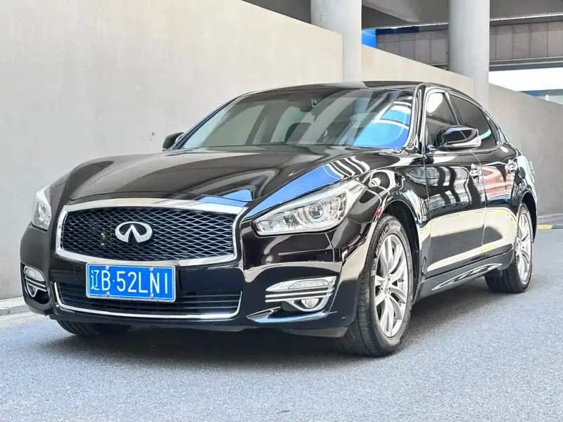 Infiniti Q70, 2018 — фото 1
