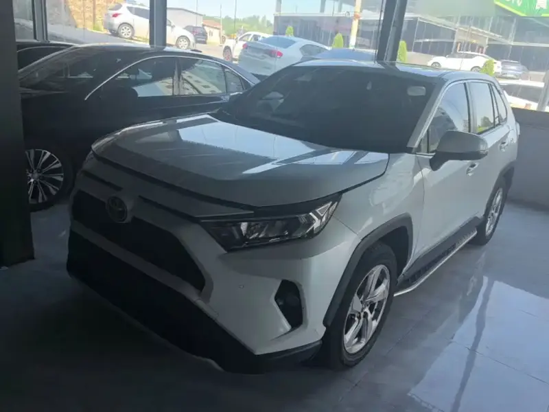 Toyota RAV4, 2021