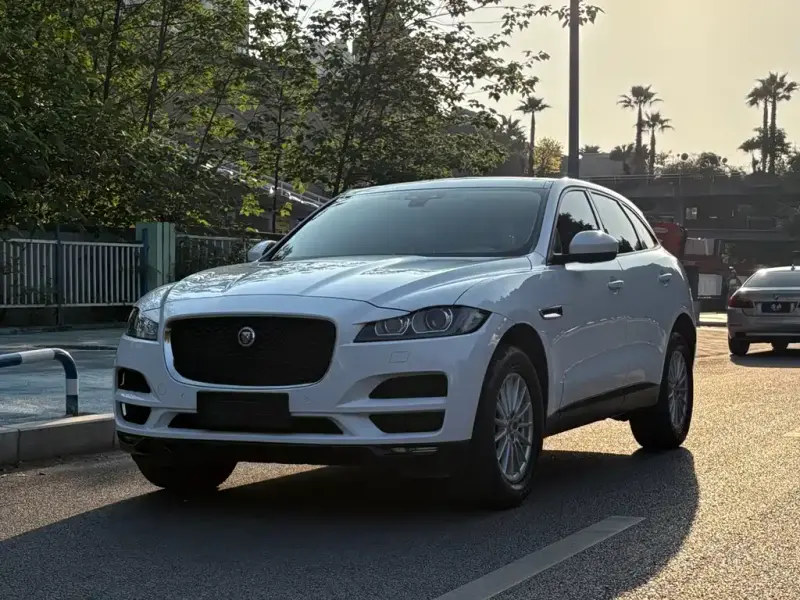 Jaguar F-PACE, 2018