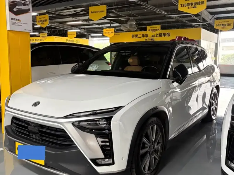 NIO ES8, 2021