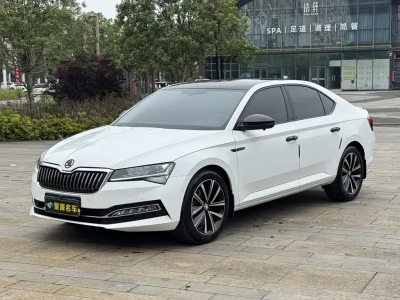 Skoda Superb, 2024 — фото 1