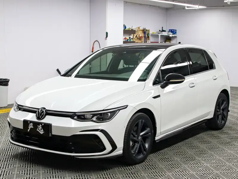 Volkswagen Golf, 2021