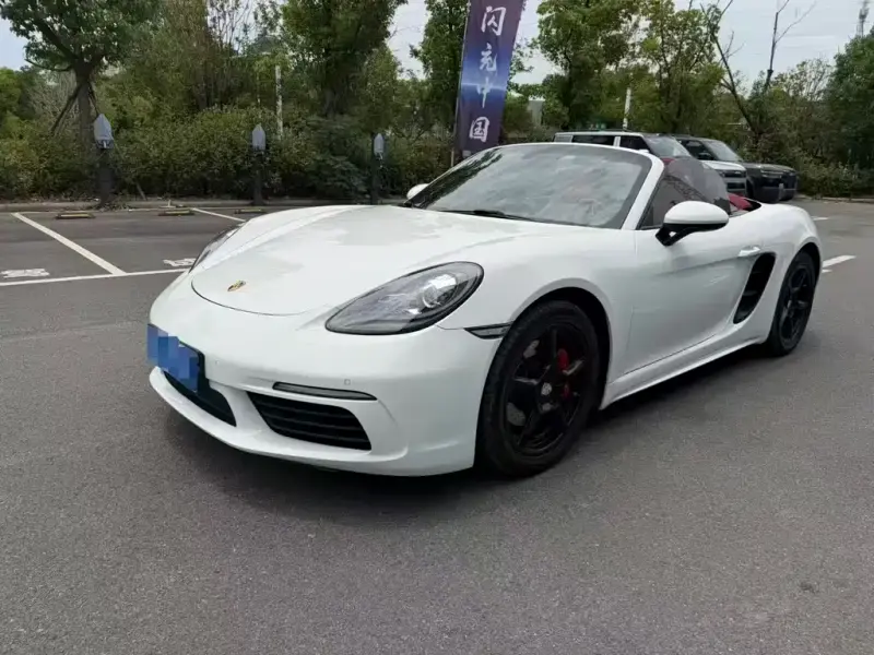 Porsche 718, 2016