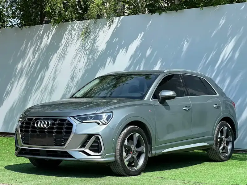 Audi Q3, 2022