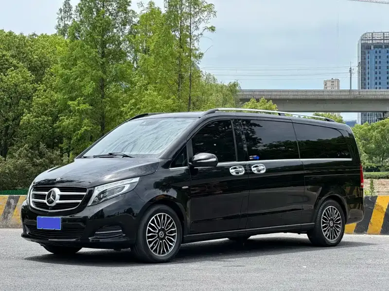 Mercedes-Benz V-Class, 2019 — фото 1