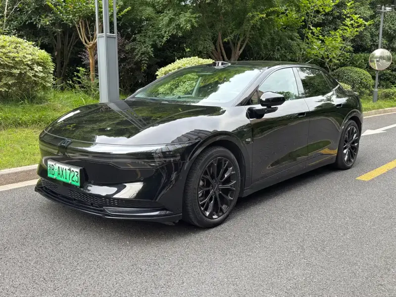 Zeekr 007, 2024