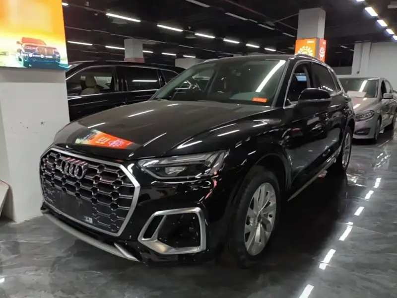 Audi Q5L, 2022