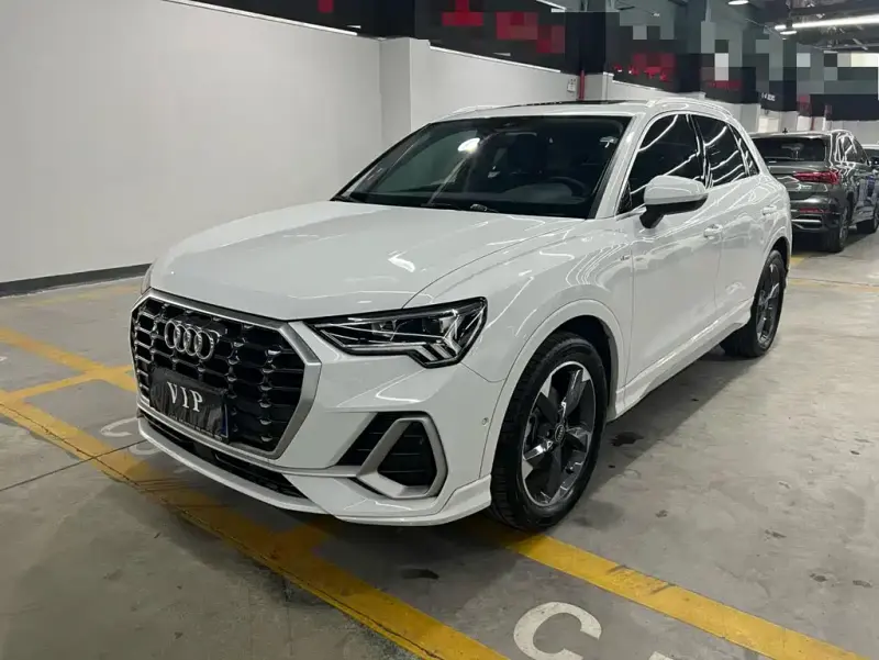 Audi Q3, 2022