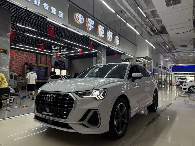Audi Q3, 2023