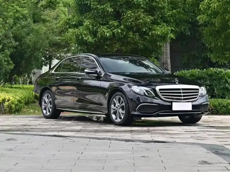 Mercedes-Benz E-Class, 2020 — фото 1