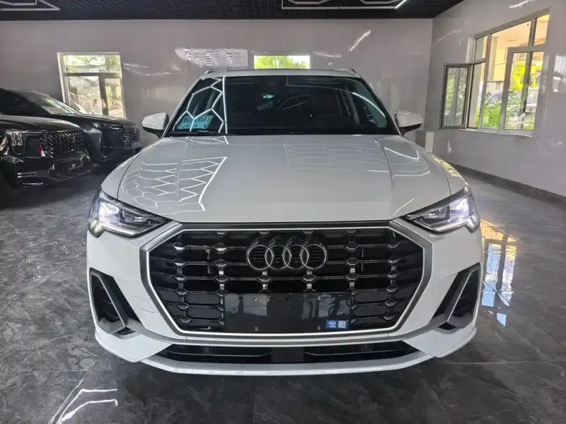 Audi Q3, 2023