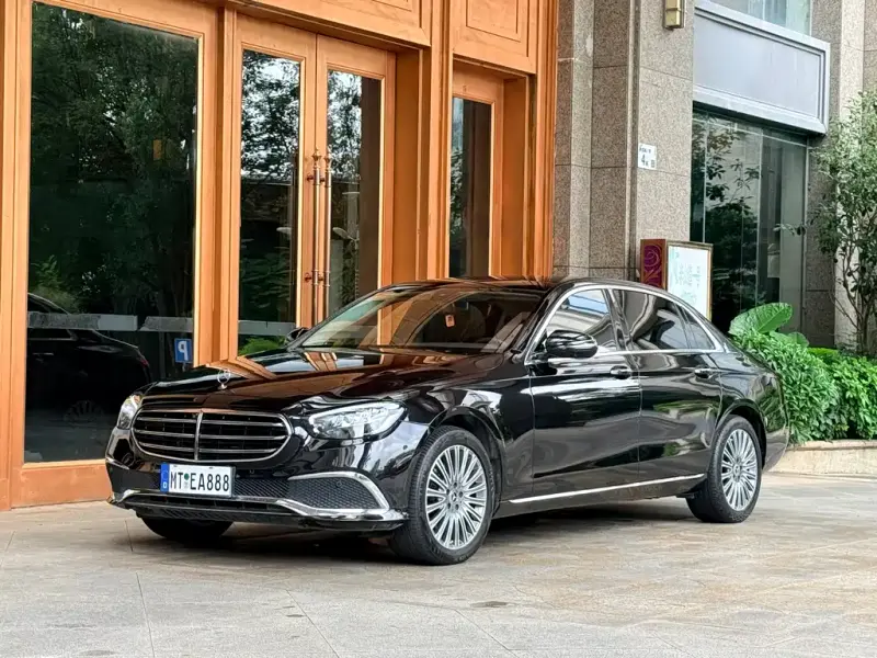 Mercedes-Benz E-Class, 2022 — фото 1