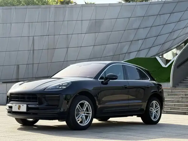 Porsche Macan, 2025