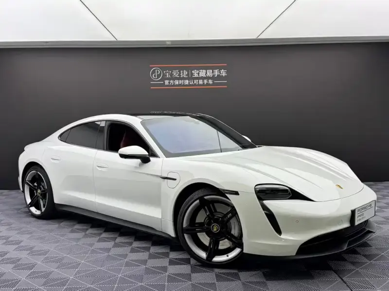 Porsche Taycan, 2024