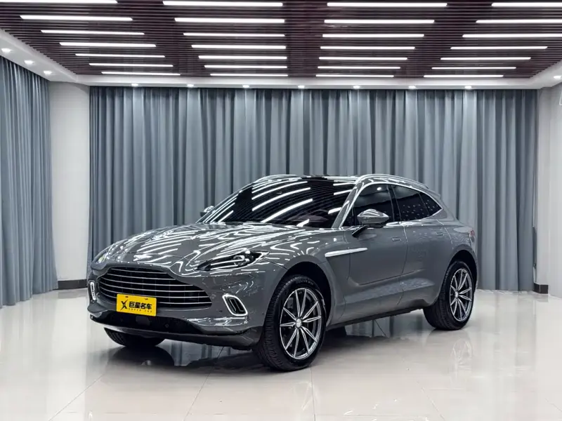 Aston Martin DBX, 2024