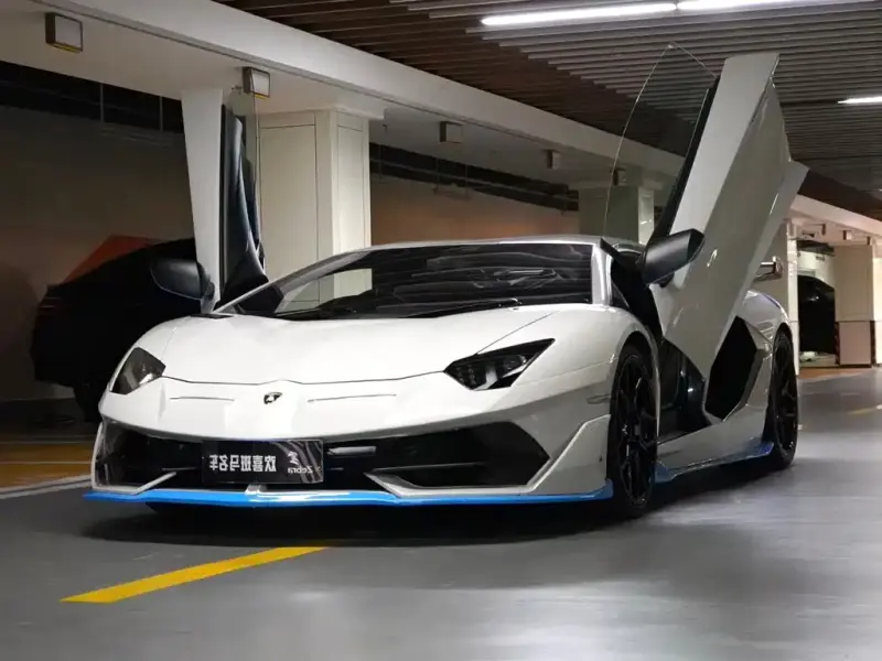 Lamborghini Aventador, 2012