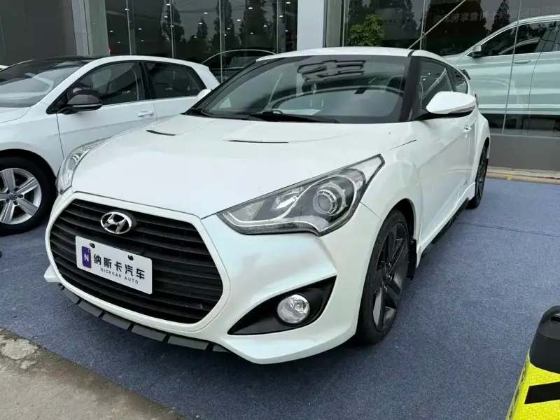 Hyundai Veloster, 2015