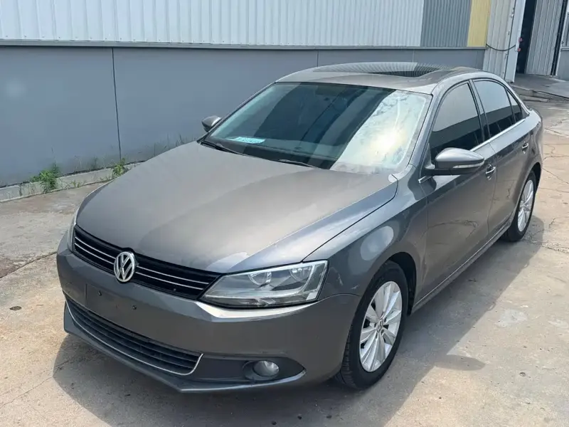 Volkswagen Sagitar, 2013