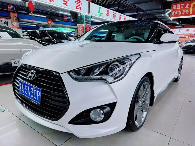 Hyundai Veloster, 2014