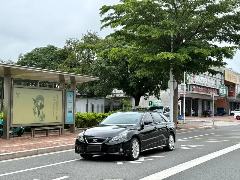 Toyota Reiz, 2012