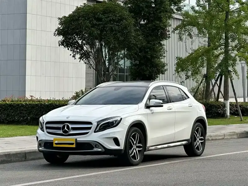 Mercedes-Benz GLA, 2015 — фото 1