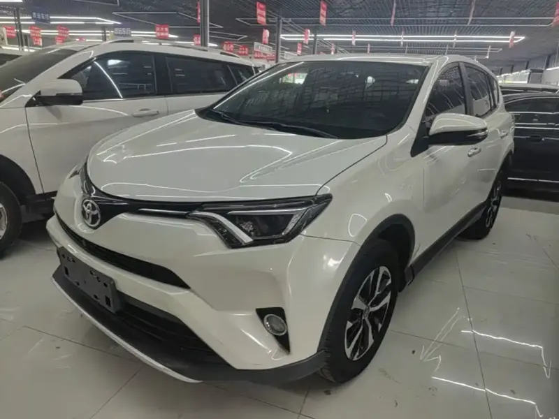 Toyota RAV4, 2019 — фото 1