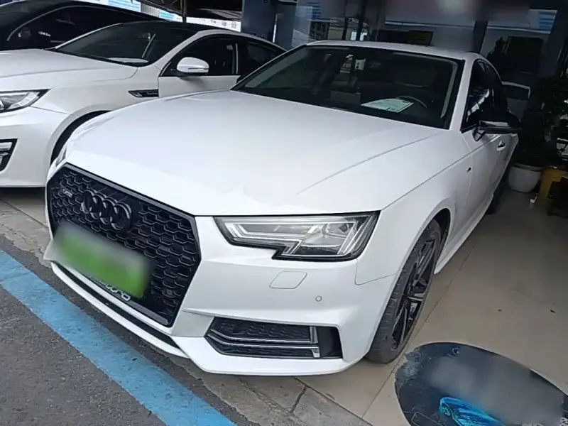 Audi A4L, 2018 — фото 1