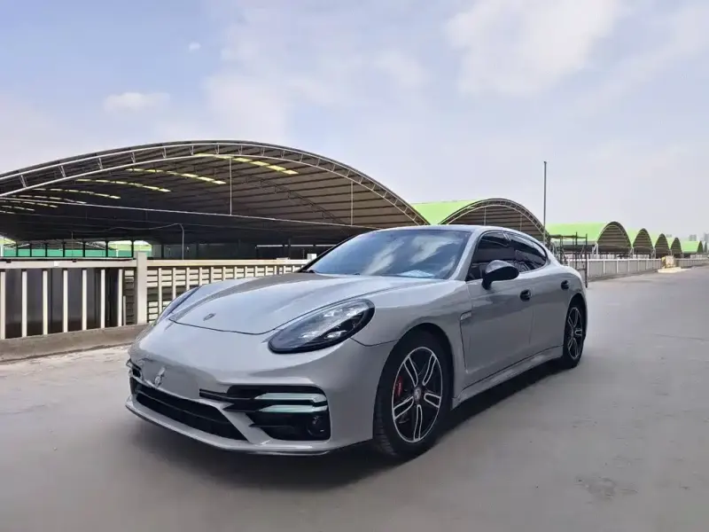 Porsche Panamera, 2013
