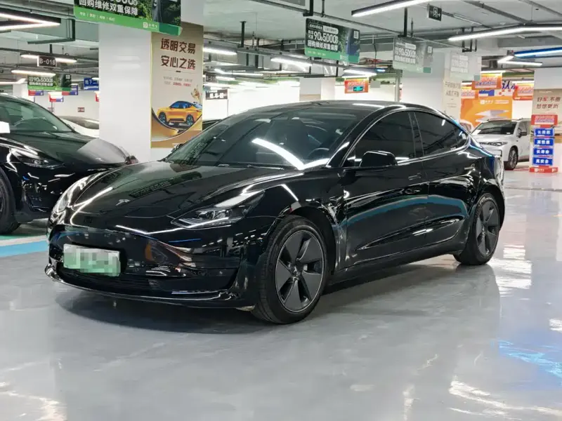 Tesla Model 3, 2022