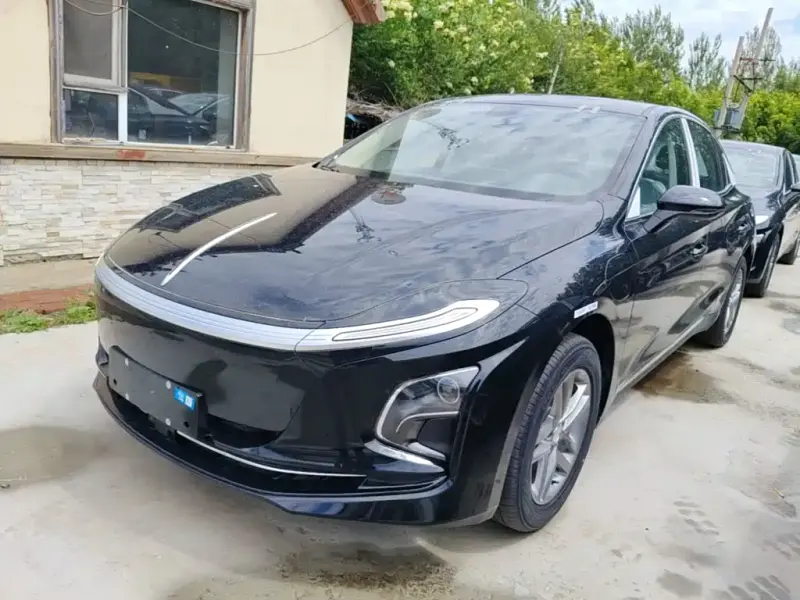 Hongqi E-QM5, 2026